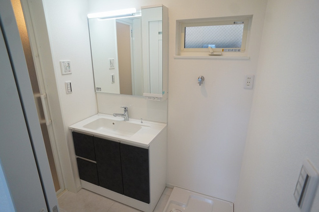 【ランドリースペース】 | 平野区長吉六反4丁目 | 2階に水廻り設備集約、家事の効率UPです♪