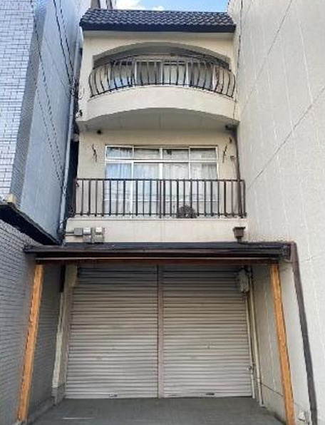 大阪市北区長柄中３丁目の店舗一部の外観