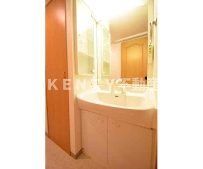 【洗面所】 | エクセシオーネ目黒 | 脱衣スペースもあります