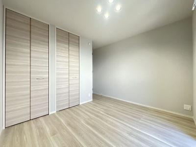 【洋室】 | Lugar宿郷 | 北側洋室