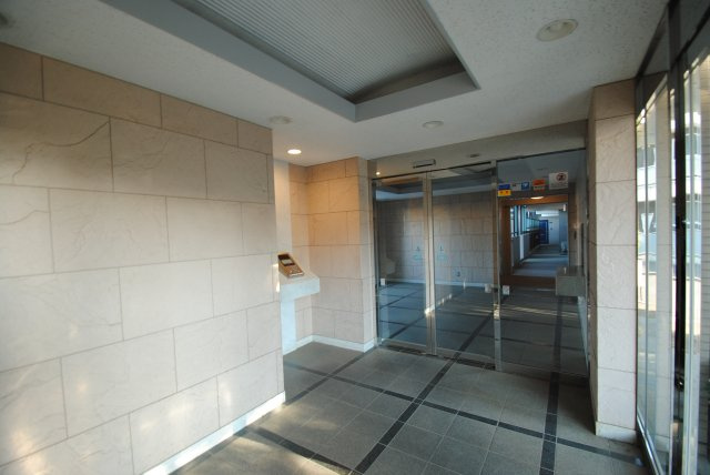 コンフォール清瀬のエントランス