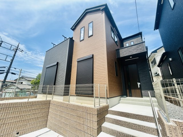 グラファーレ千葉市花見川区宮野木台4丁目12期の玄関|建築施工例