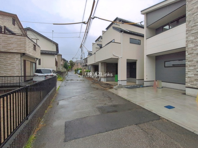 千葉市中央区登戸３丁目３期の前面道路含む現地写真