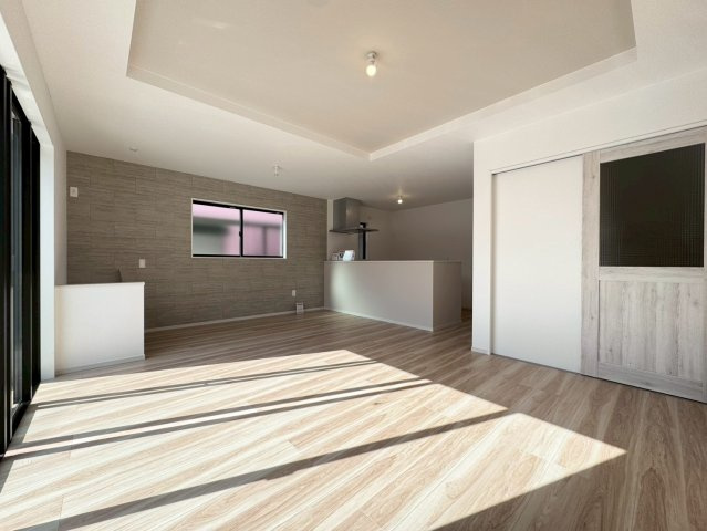 ケイアイ　ー LIGARE ーリガーレ　小倉北区黒住町1期　　【小倉北区　新築戸建て】 の居間・リビング|リビングは広々18帖♪【小倉南区　新築戸建て】