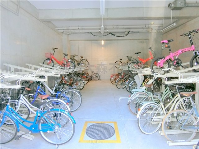 MFPRエムエフピーアールコート蒲田のその他共用部分|屋根付き駐輪場