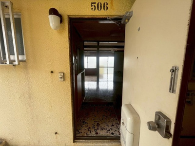 【玄関】 | 上原マンション | ※別部屋の写真です　現状優先になります