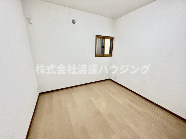 南寺方中通1丁目貸家の洋室