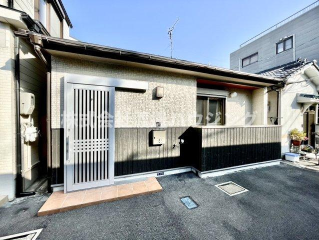 南寺方中通1丁目貸家の外観