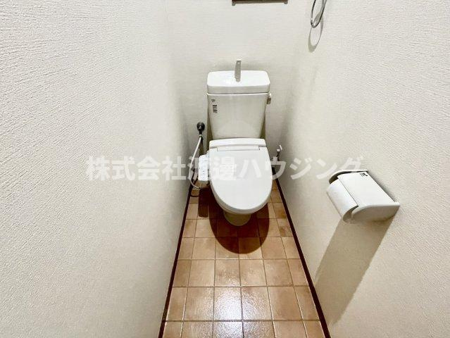 南寺方中通1丁目貸家のトイレ