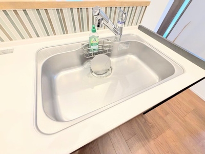 【キッチン】 | ◆緑区三保町　未居住戸建◆ | ◆広々したキッチンシンク。洗い物が多い時にも快適にご利用いただけます。