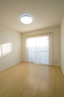 【洋室】 | 小室ハイランドC街区 | 4.5帖