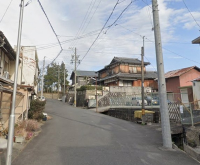 【前面道路含む現地写真】 | 三重県名張市丸之内　戸建て