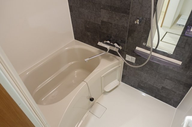 エスポアール甲子園の浴室