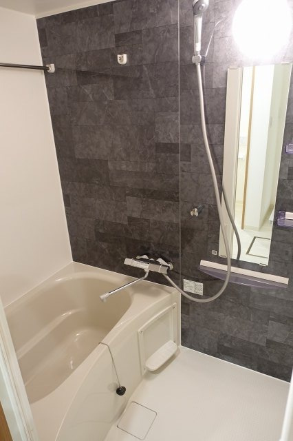 エスポアール甲子園の浴室