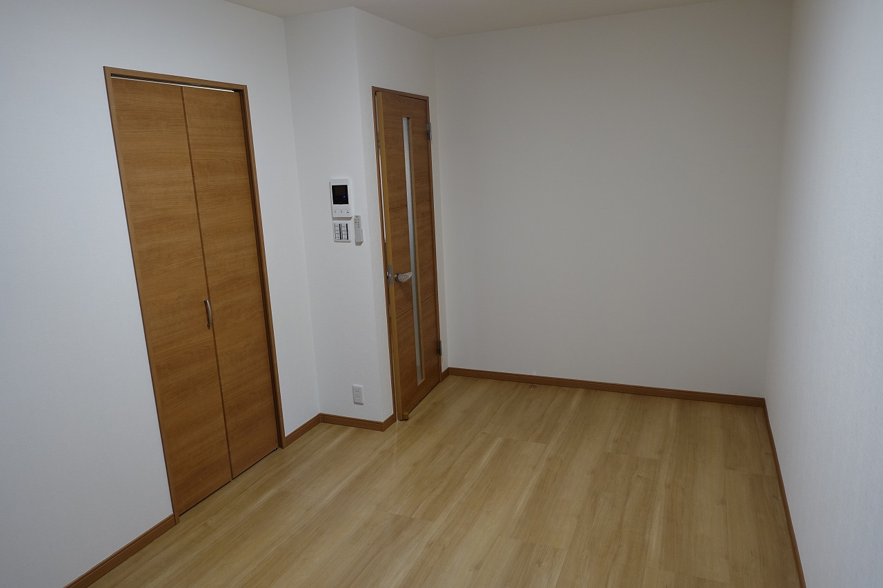 エスポアール甲子園の洋室