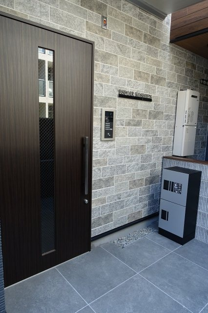 エスポアール甲子園のエントランス