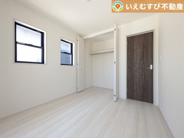 Livele Garden.S　深谷田中第3の洋室|ナチュラルな色合いが落ち着くお部屋
シンプルな内装のお部屋なので自分でコーディネートしても楽しそうですね♪