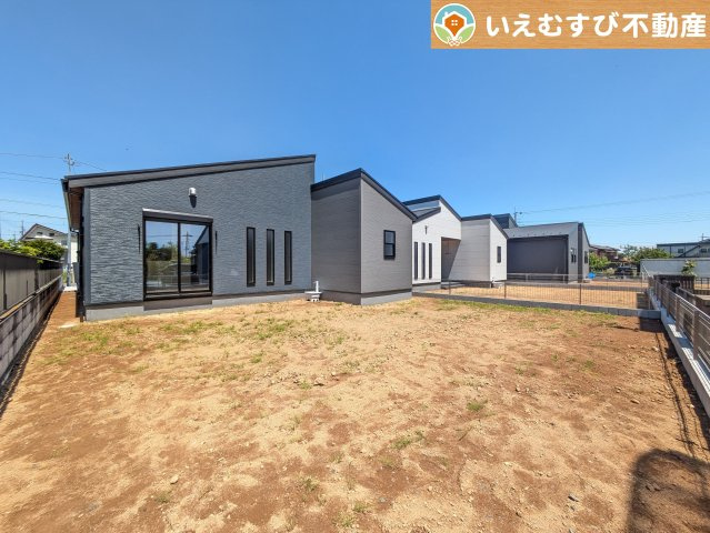 Livele Garden.S　深谷田中第3の庭|元気なお子様のお外遊びも、自宅のお庭なら安心！
お庭が広いとお子様と遊んだりBBQをしたりと楽しみも増えそう♪