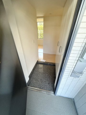 【玄関】 | パークホームズ志木ステーションレジデンス | 明るい玄関です