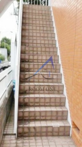 サンハイツ豊玉のその他共用部分|共有階段です。