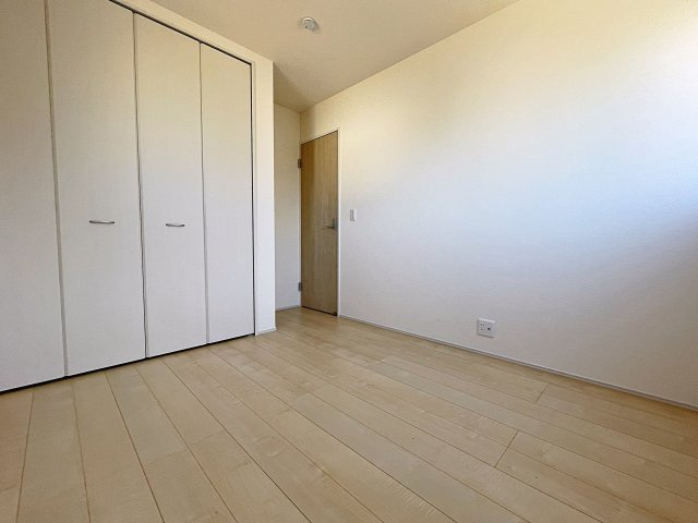新築戸建・新築建売　郡山市亀田2丁目第2　桑野小・郡山第六中の洋室|全居室収納完備！収納が多いとお部屋もスッキリします！