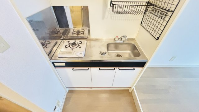 太宰府市朱雀２丁目のアパートのキッチン|別号数タイプ