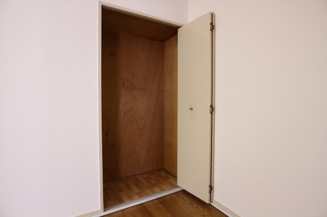 ロイヤルハイツ本多聞の収納