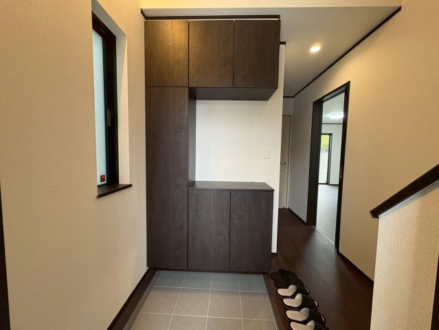 ＋＋読谷村上地－（全３棟）の玄関