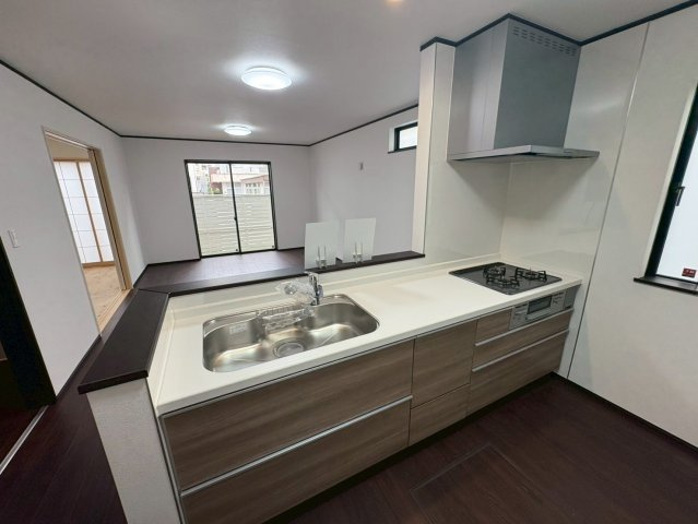 ＋＋読谷村上地－C号棟（全３棟）のキッチン