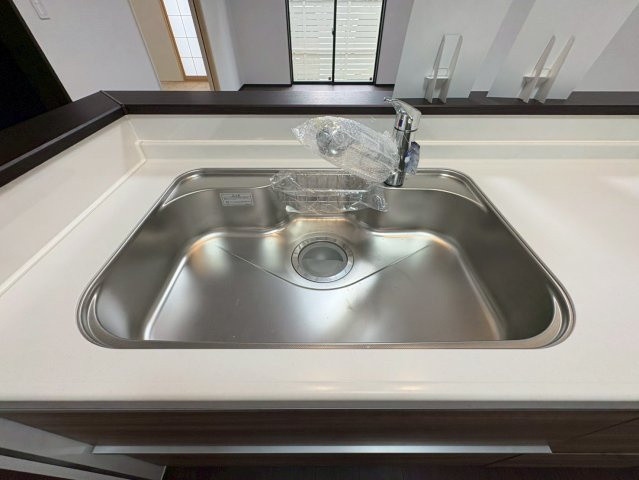 ＋＋読谷村上地－（全３棟）のキッチン