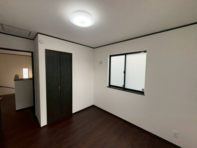 ＋＋読谷村上地－（全３棟）の洋室