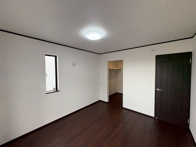 ＋＋読谷村上地－（全３棟）の洋室