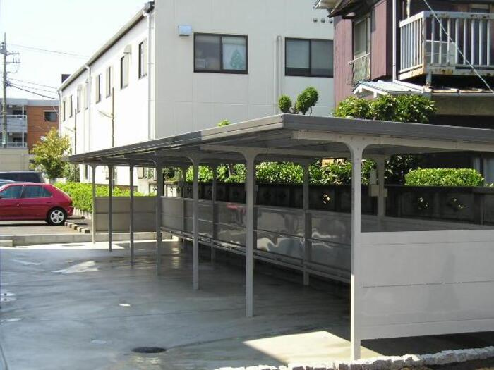 コンタード高松台のエントランス