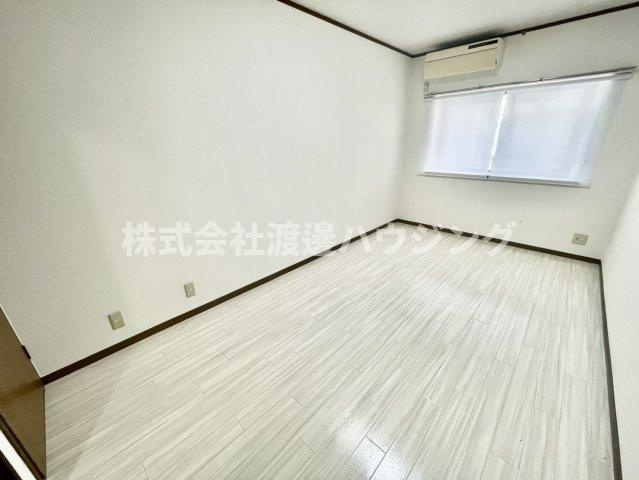 藤田町5丁目貸家の寝室