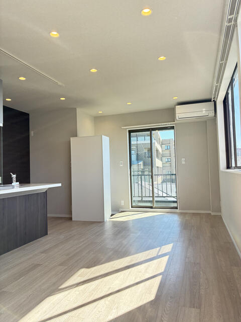 A&aビルの居間・リビング