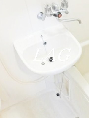 【洗面所】 | ヴィラ・パンテオン | 洗面台です。