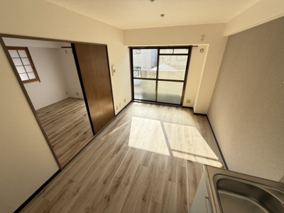 【居間・リビング】 | エスメラルダ