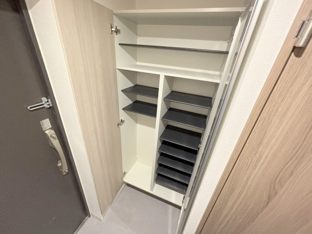 プランドール新北野の収納