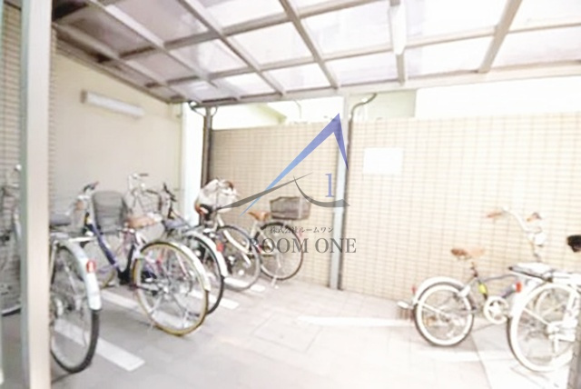 ストークマンション森下のその他共用部分|駐輪場です。
