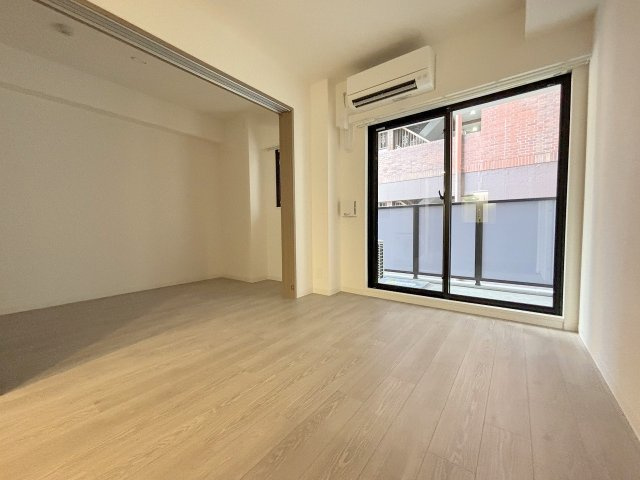 プランドール新北野の居間・リビング