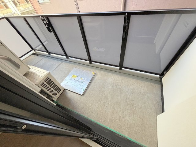 プランドール新北野のバルコニー