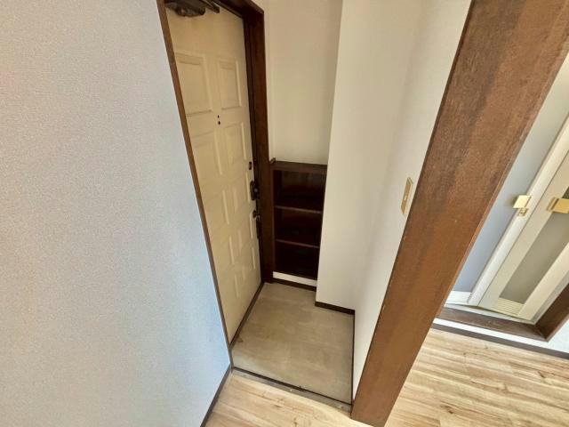 エンブレム清水の玄関