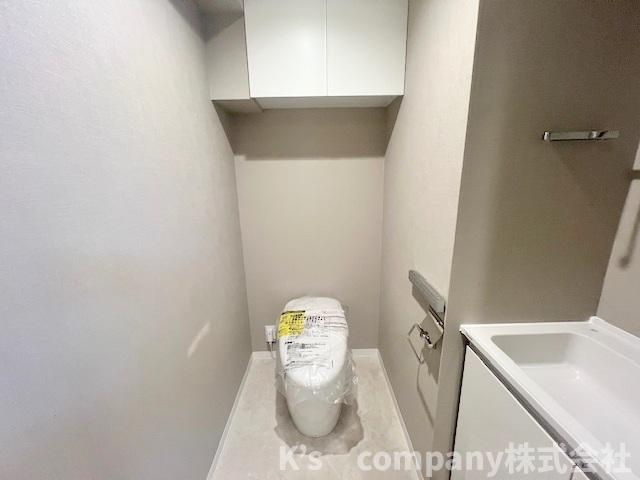 藤沢市鵠沼海岸2丁目　グランドメゾン鵠沼海岸のトイレ|グレーの落ち着いた印象のトイレ☆