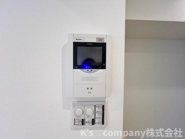 藤沢市鵠沼海岸2丁目　グランドメゾン鵠沼海岸のセキュリティ|訪問者の顔を確認できるモニター付きインターフォン☆