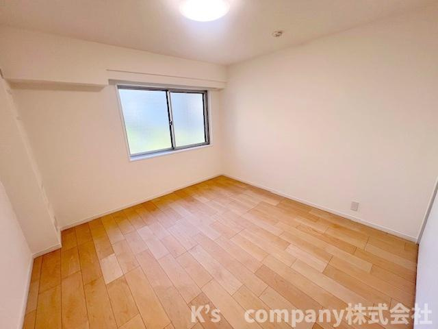 藤沢市鵠沼海岸2丁目　グランドメゾン鵠沼海岸の寝室|洋室6.8帖◇主寝室におすすめです♪
