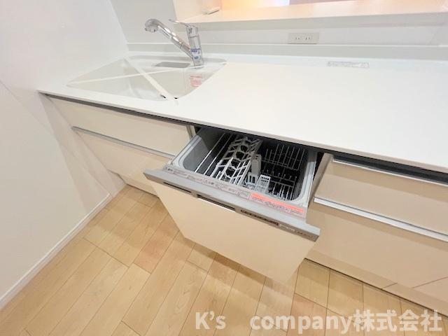 藤沢市鵠沼海岸2丁目　グランドメゾン鵠沼海岸のキッチン|食器洗い乾燥機付きで家事の時短に役立ちます☆