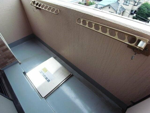 ライオンズプラザ本蓮沼のバルコニー