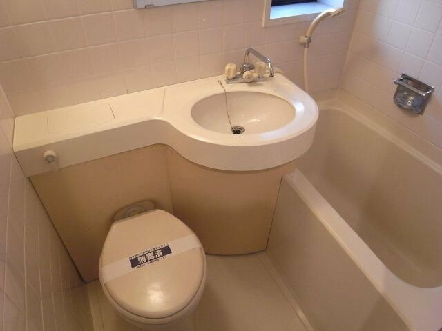 ライオンズプラザ本蓮沼の浴室