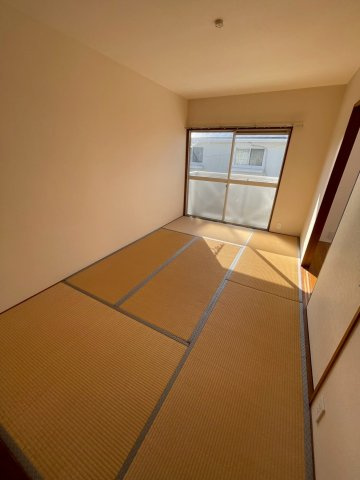 久留米市国分町のアパートの和室