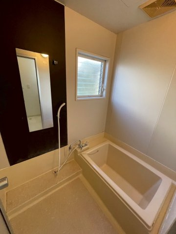 久留米市国分町のアパートの浴室